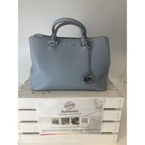 MICHAEL KORS, LARGE TRIPLE COMPARTMENT LIGHT BLUE HANDBAG
